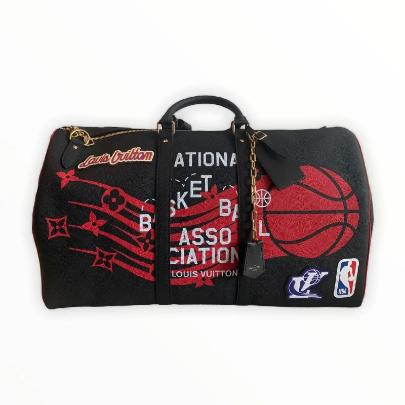 Louis Vuitton Twist bags with a crystal - embellished LV - turnlockLouis Vuitton X NBA Black 50 Keepall