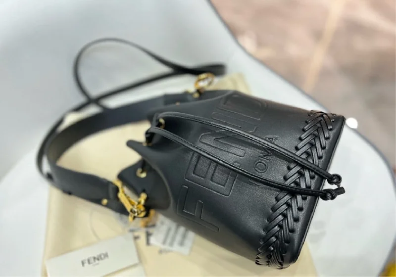 Ladies Fendi shoulder bags with a detachable scarf strap for a stylish and versatile optionBlack Fendi woman handbag