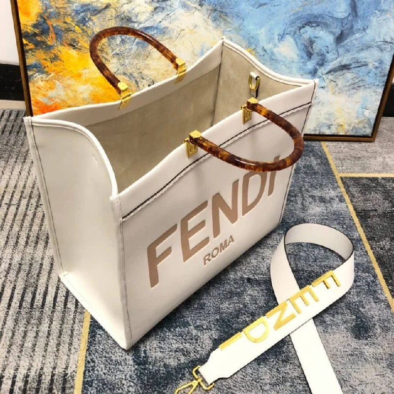 Fendi bags with a Bluetooth - enabled key finder for never losing keys againEN   Designer bags by Fendi 032