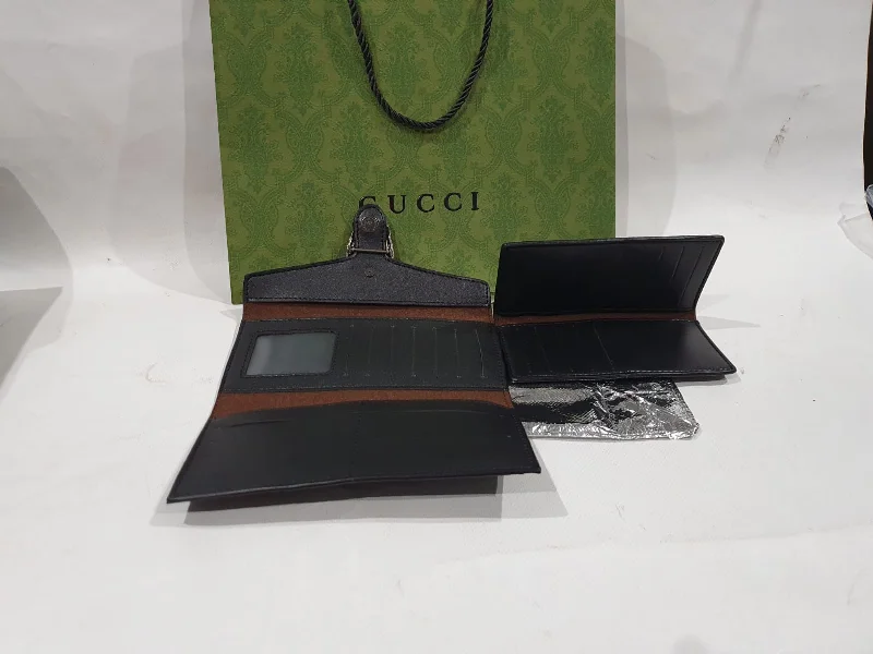 Stylish laptop bags for professionalsGucci 2in1 Wallet (With a Card Holder )