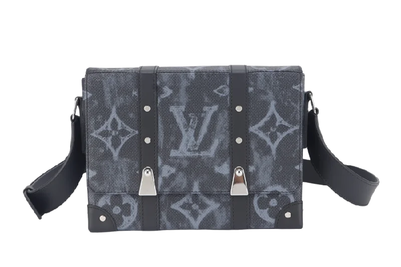 Louis Vuitton handbags with a back - zip pocket for storing valuablesLOUIS VUITTON TRUNK MESSENGER (M57271) MONOGRAM PASTEL NOIR CANVAS WITH DUST COVER AND BOX