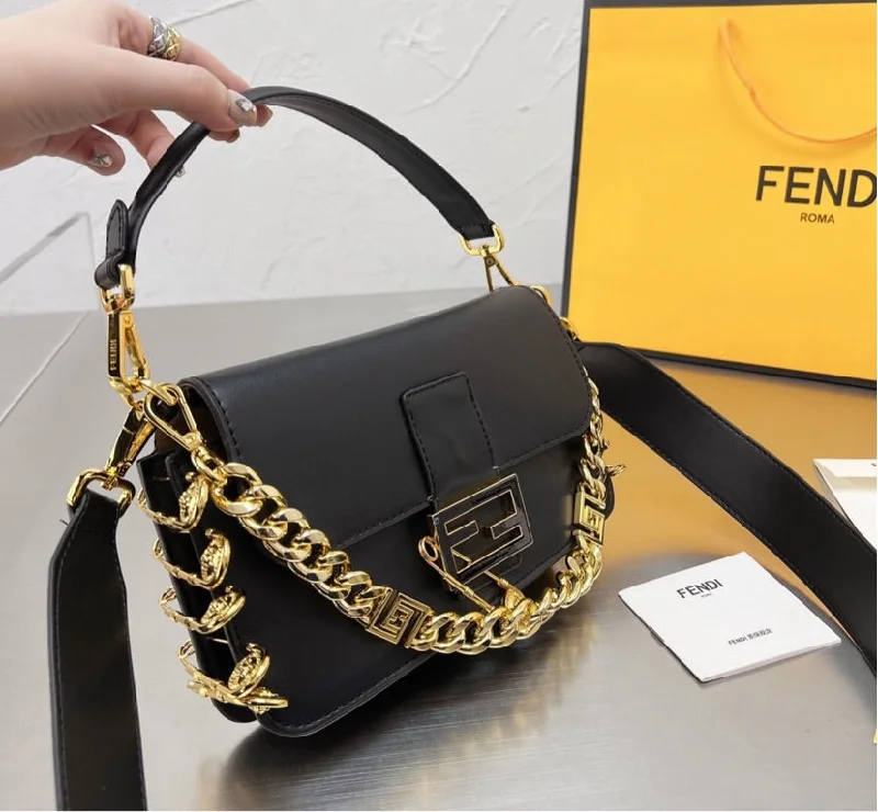 Fendi crossbody bags with a detachable wallet on chain for a hands - free wallet optionBlack Fendi woman Shoulder handbag