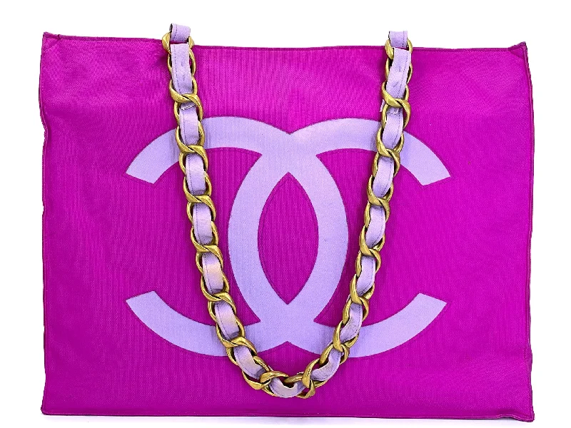 Chanel Handbag with Adjustable Strap for ComfortChanel 1994 Vintage Iconic Fuchsia Pink-Purple Chunky Chain Tote Bag SSO