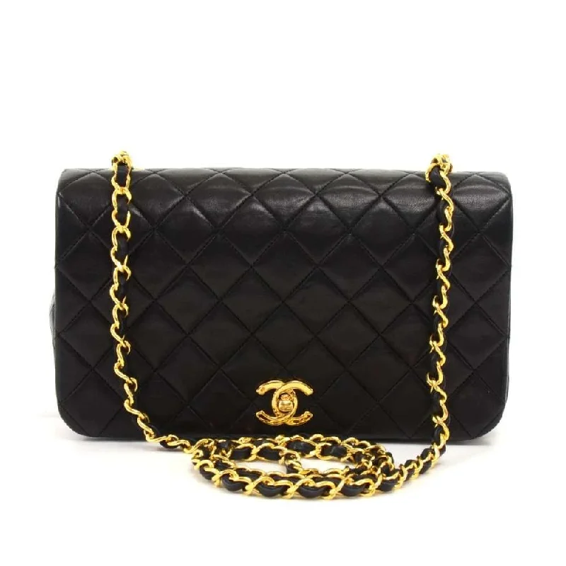 Chanel bags for women with minimalist styleClassic Single Flap Quilted Lambskin Leather Shoulder Bag