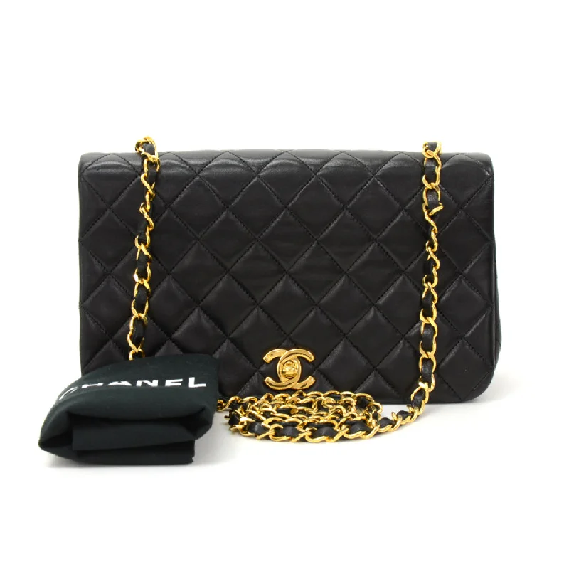 Chanel Lightweight Handbag for Daily ErrandsClassic Lambskin Leather Single Flap Shoulder Bag