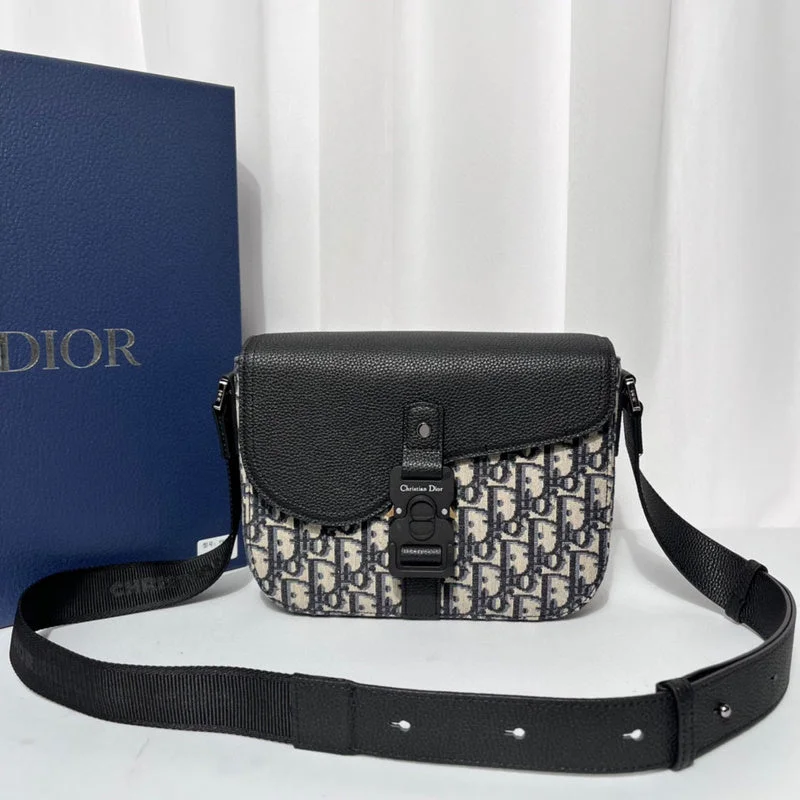 Luxury Christian Dior crossbody bags with a chain - link strapChristian Dior  Bags - 3565