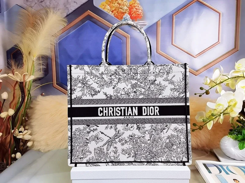 Stylish Christian Dior shoulder bags with a tassel - adorned zipperChristian Dior  Bags - 3569