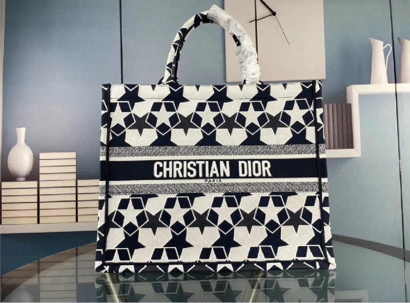 Fashion - forward Christian Dior tote bags for the modern womanChristian Dior woman Handbag